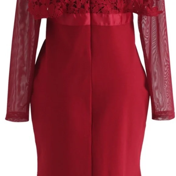 Lady in Red Dress Crochet Lace Elegance Size XL - Picture 7 of 8